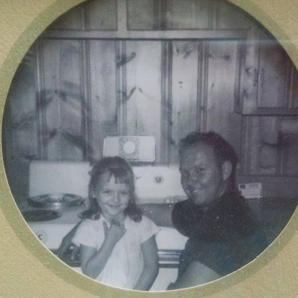 Meet your Posher, Cecelia - Picture 1 of 1